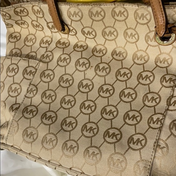 Michael Kors Logo Purse - Picture 10 of 11